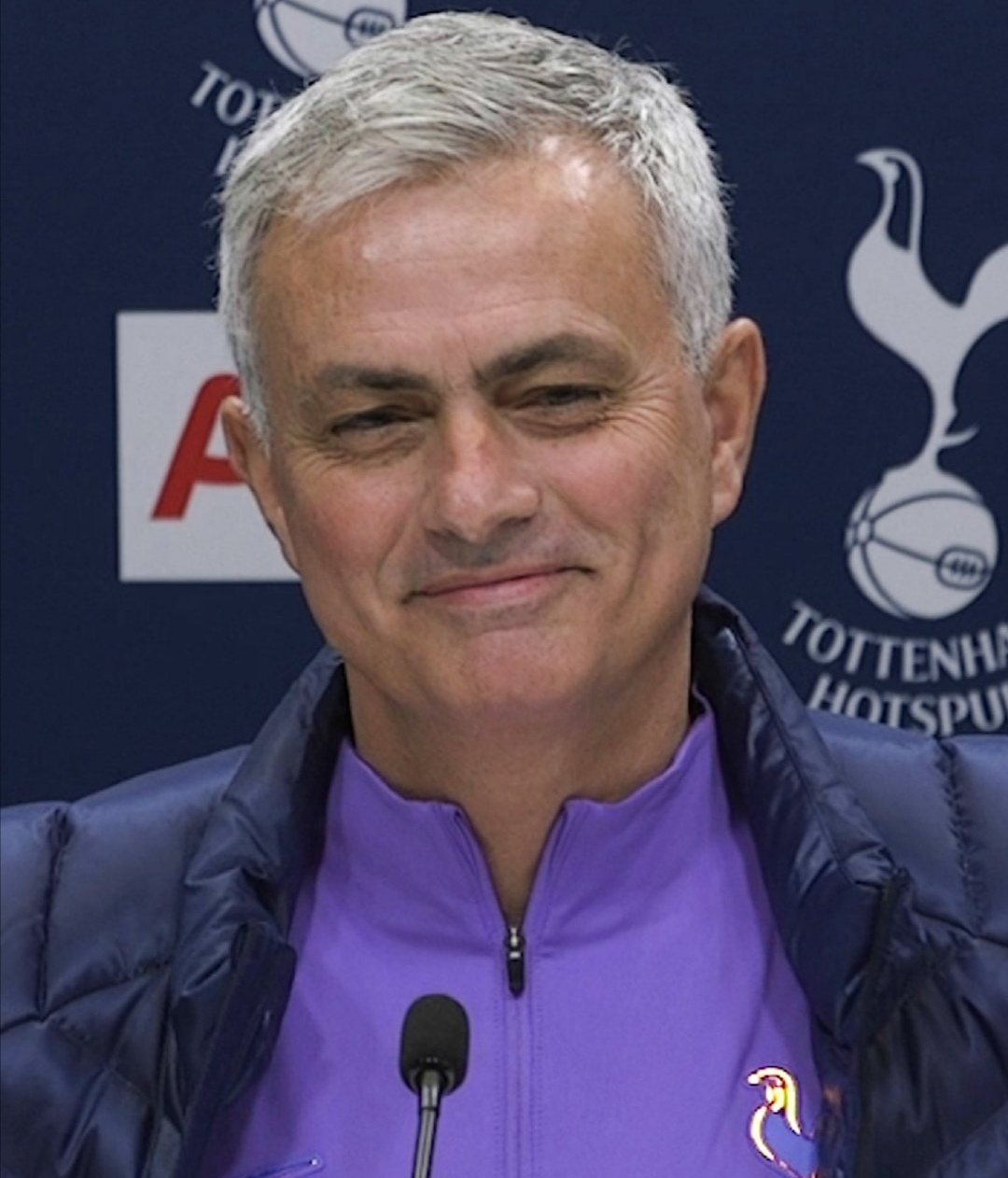 爱游戏电竞-欧联赛程吃紧，上海久事转会期止住颓势，管理层满意，心理建设被强调