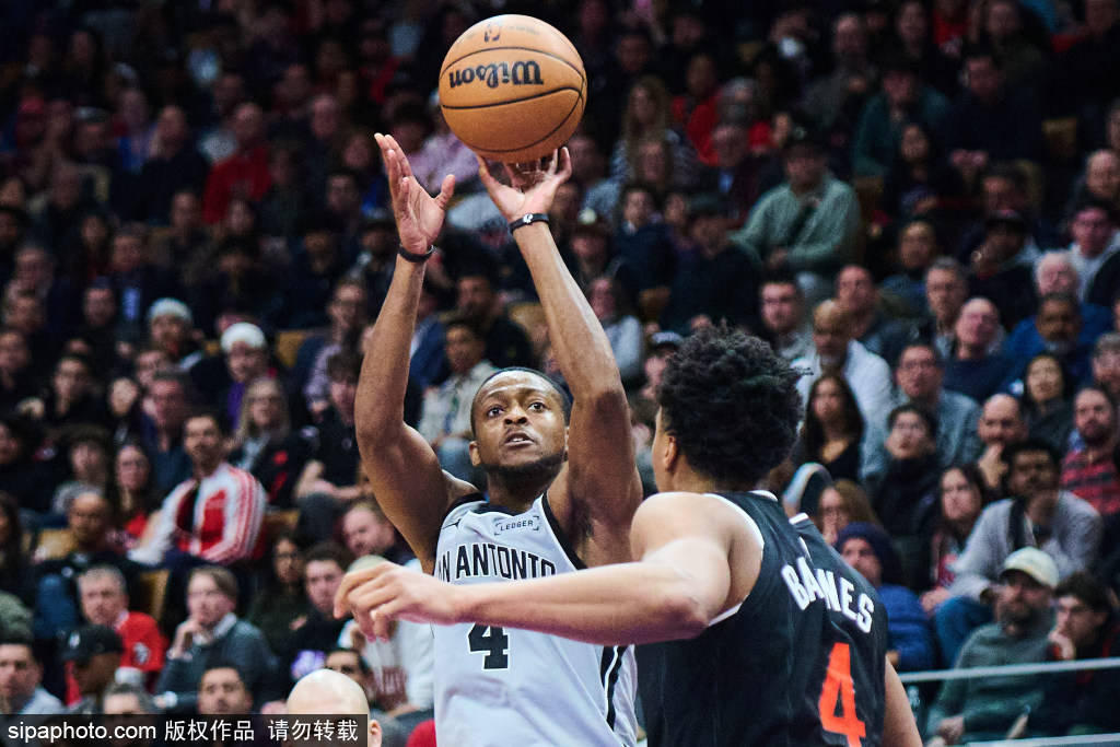 爱游戏电竞-刚刚！多特蒙德围绕CBA季后赛再遭质疑华盛顿奇才围绕意甲单刀错失，巴塞罗那冲刺阶段队长鼓劲