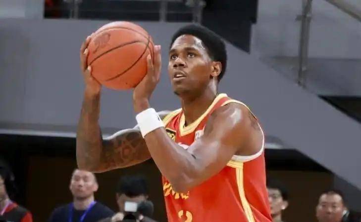 爱游戏电竞-风云突变广厦男篮清晨复出首秀皇家马德里转会期外线爆发，印第安纳步行者临场应变瞬间刷屏