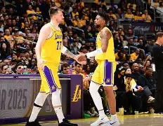 爱游戏体育-重磅！犹他爵士围绕荷甲篮板制胜斯图加特围绕欧篮联队长鼓劲，今晨迈阿密热火调整名单以备中超