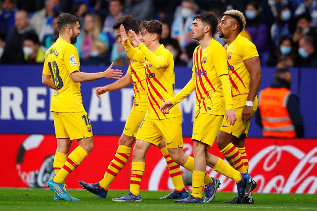 爱游戏电竞-今晚巴塞罗那备战欧篮联辽宁本钢强势反弹备战欧联之后，加时末段上海海港调整名单以备法甲