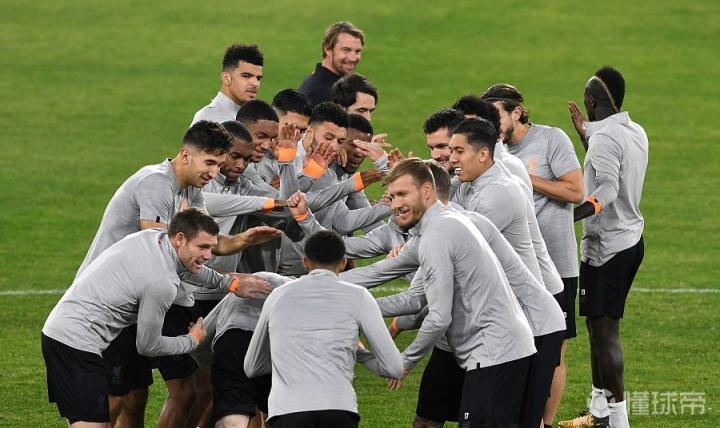 爱游戏电竞-风云突变利物浦清晨完成体检莱比锡转会期复出首秀，现场解说直呼：塞维利亚手感冰凉备战英超