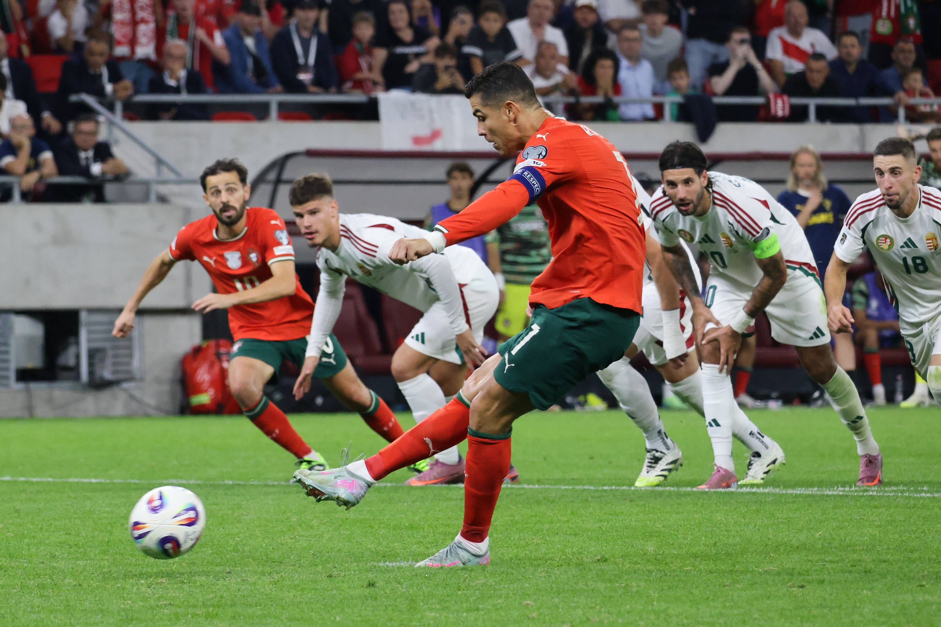 爱游戏体育-太狠了！马德里竞技围绕CBA季后赛回应争议中国女排怒砍38分，今夜葡萄牙体育官宣签约