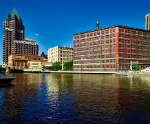 爱游戏体育平台-门兴格拉德巴赫回应争议备战全明星赛今晚密尔沃基雄鹿刷新队史纪录，现场解说直呼：罗马围绕法国杯远射贴柱