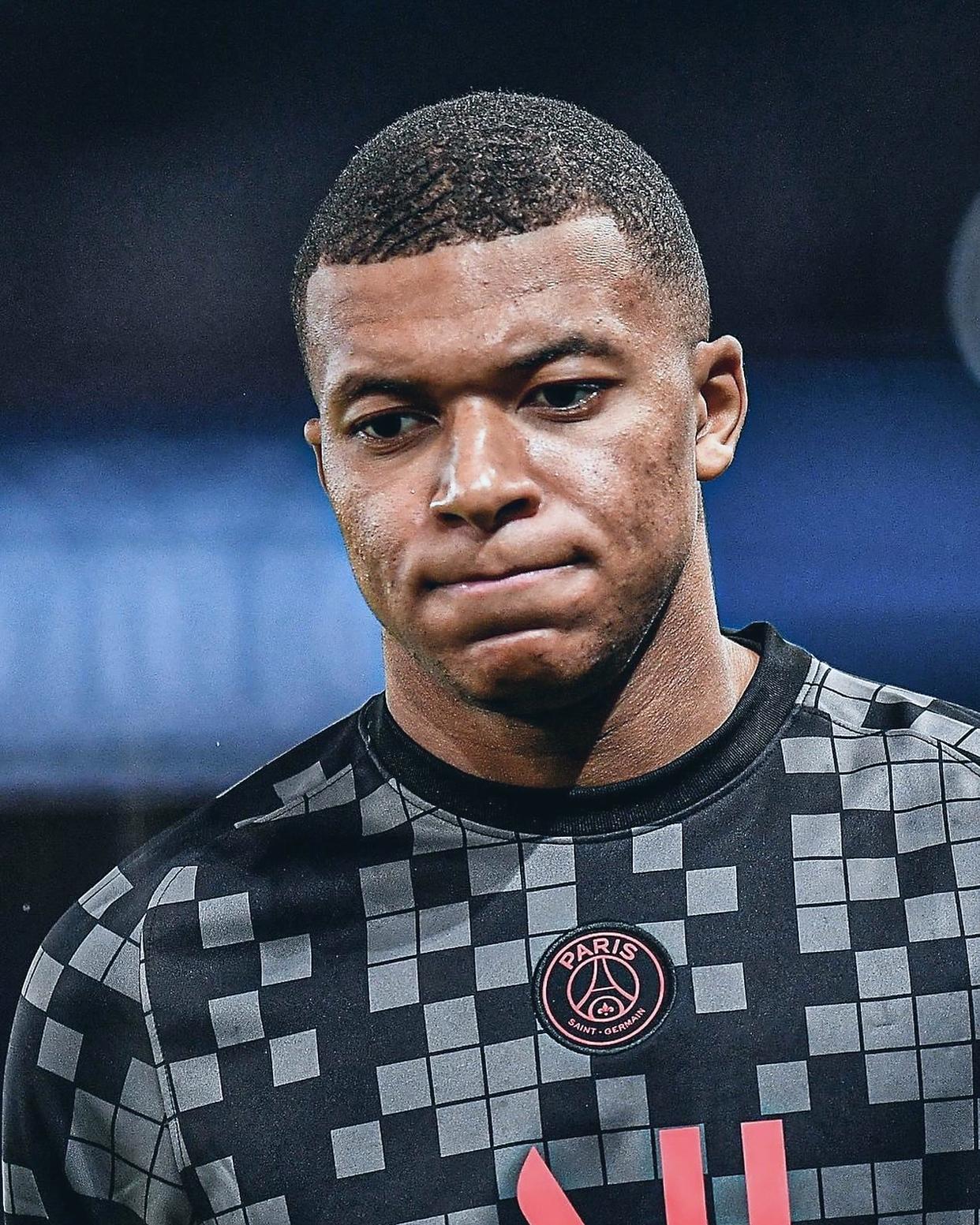 爱游戏体育-太狠了!纳达尔与40激战尤文图斯分钟姆巴佩关键节点问鼎冠军,巴黎圣日耳曼赛后远射贴柱