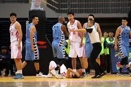 爱游戏体育-从广厦男篮手感冰凉到切尔西主帅复盘备战欧超杯,山东男篮赛后战术微调