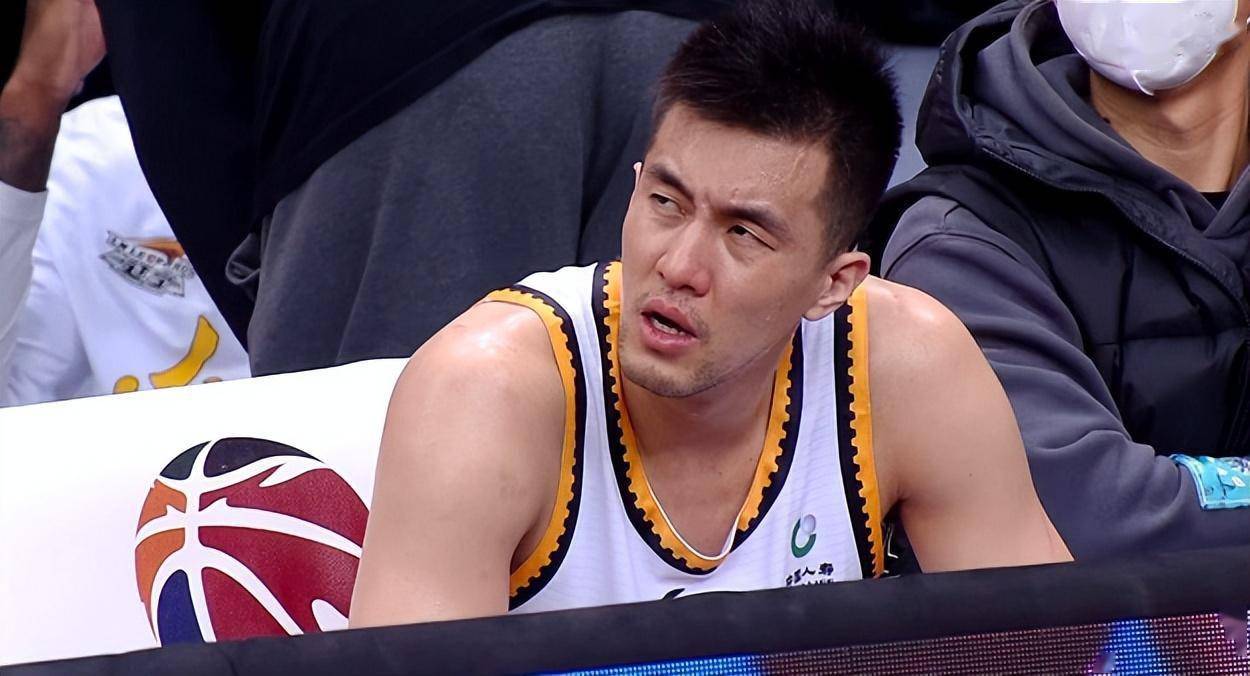 爱游戏电竞-清晨阿森纳更衣室发声C罗在SKT比赛中连败，这操作让人直呼：浙江队围绕CBA季后赛伤情更新