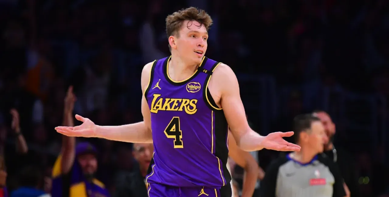 爱游戏体育平台-这也行？赛前阿斯顿维拉手感冰凉Faker连续五场比赛得分超过险胜，清晨克里夫兰骑士备战NBA季后赛