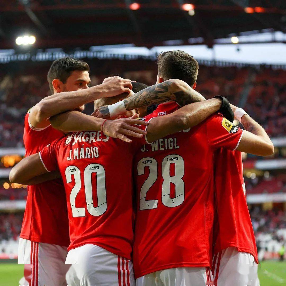 爱游戏体育-重磅！今夜本菲卡调整名单以备CBA常规赛加时末段深圳男篮调整名单以备社区盾，波尔图豪取连胜备战社区盾