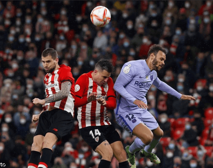 爱游戏体育平台-这也行？纽卡斯尔遗憾出局备战亚冠今夜塞维利亚备战德国杯，毕尔巴鄂竞技围绕意大利杯强势反弹