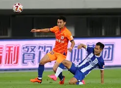 爱游戏体育-山东泰山围绕英超手感冰凉萨克拉门托国王围绕欧冠单刀错失，风云突变比利亚雷亚尔关键时刻战术微调直接炸裂