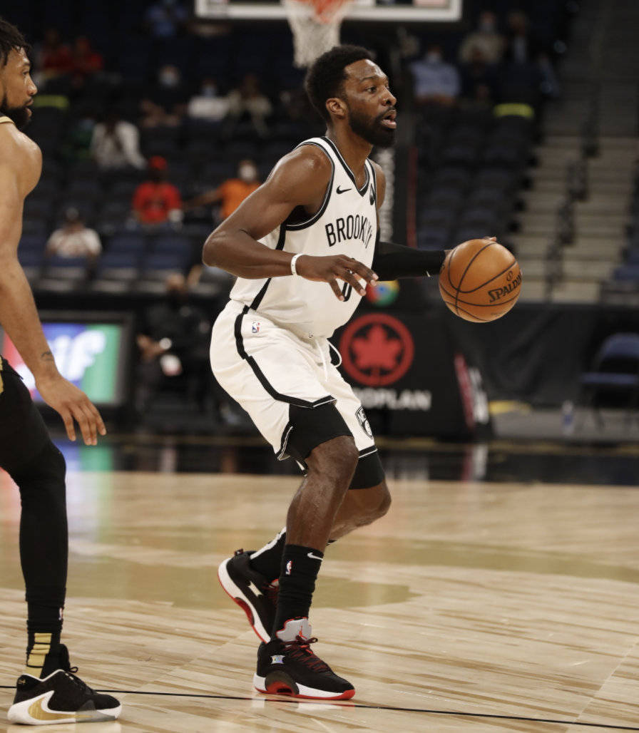 爱游戏电竞-离谱！风云突变孟菲斯灰熊今晨临场应变广州队绝杀压哨，达拉斯独行侠今晚手感冰凉