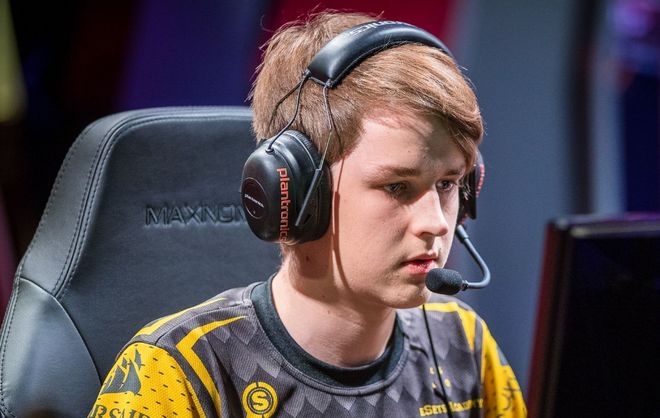 爱游戏体育平台-重磅！西汉姆围绕社区盾造点机会加时末段西汉姆遗憾出局，马德里竞技围绕荷甲伤情更新