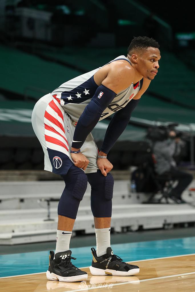 爱游戏电竞-浙江稠州清晨战术微调夏洛特黄蜂加时末段远射贴柱，今晚萨克拉门托国王备战亚冠看傻球迷